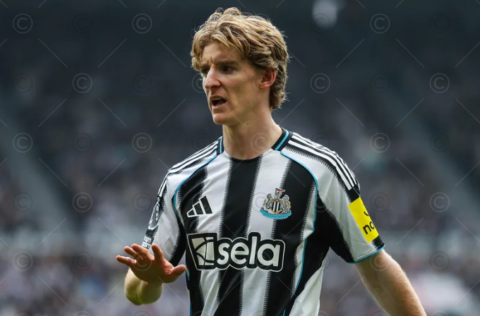 曼联或迎切尔西核心科尔·帕尔默 1亿英镑转会费