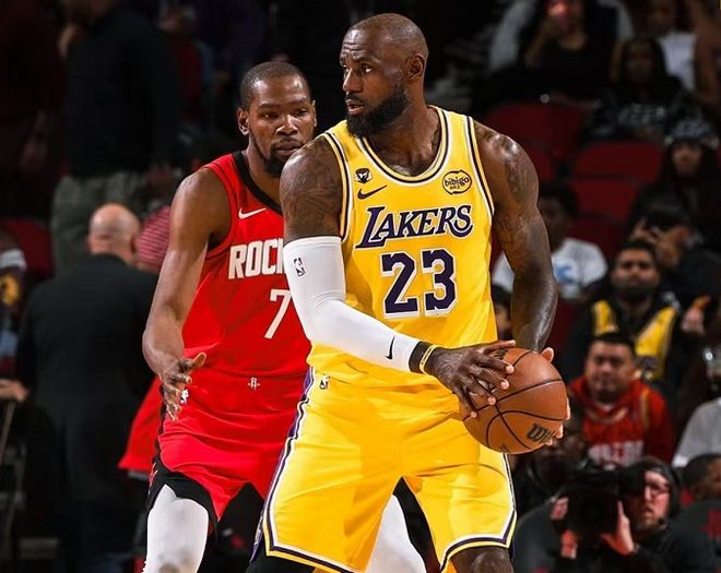 火箭VS湖人季后赛对决：伤病潮与历史得分王的终